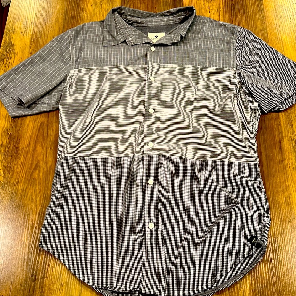 Sperry Grey 100% Cotton Plaid/Striped Button Down Short Sleeve Shirt | Medium